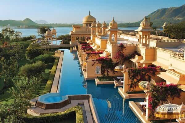 Top 10 Luxury Resorts in India