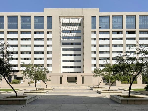 Top 5 Cancer Hospitals in Ahmedabad 2026: Leading Oncology Care in Gujarat